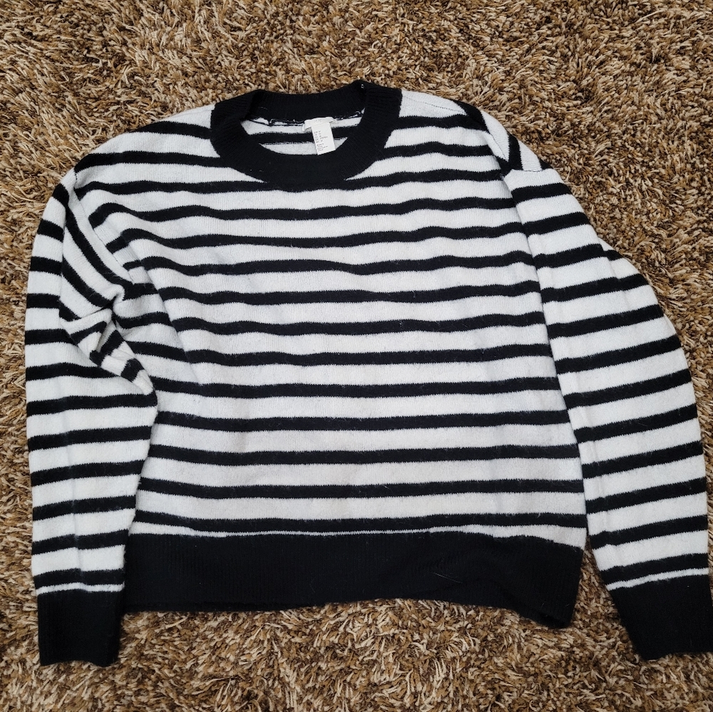 H&M black/white sweater,  size M